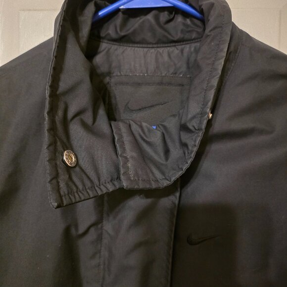NIKE Black Zip up and Snap Closure Windbreaker Medium - EXCELLENT condition!! - Picture 5 of 7